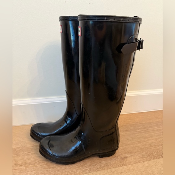 Hunter Boots - Tall Black Adjustable Gloss - Size 7 - Picture 6 of 9